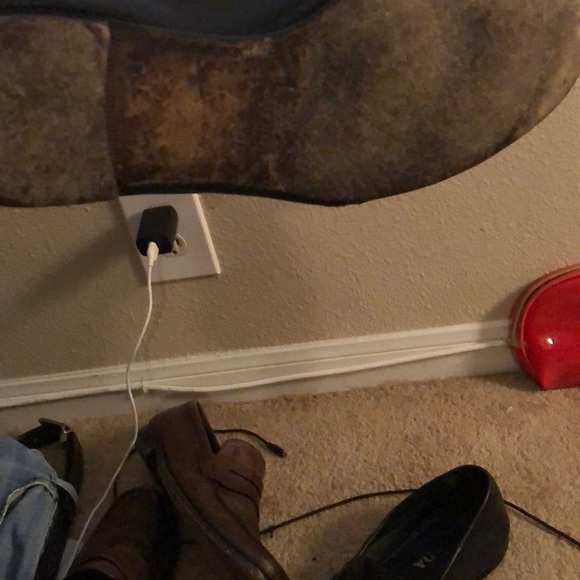 Prada black Italian leather dress shoes - Picture 4 of 4